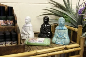 Kominek Zapachowy Siedzący Budda - Czarny